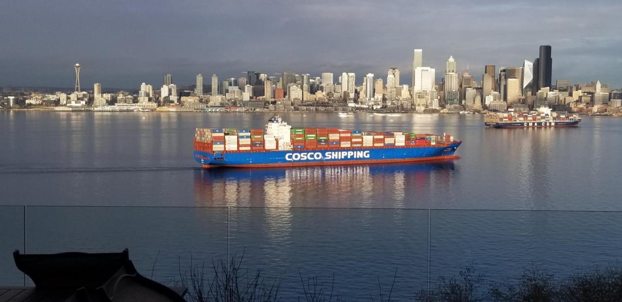 180 Degree, Unobstructed Bluff View! Lägenhet Seattle Exteriör bild