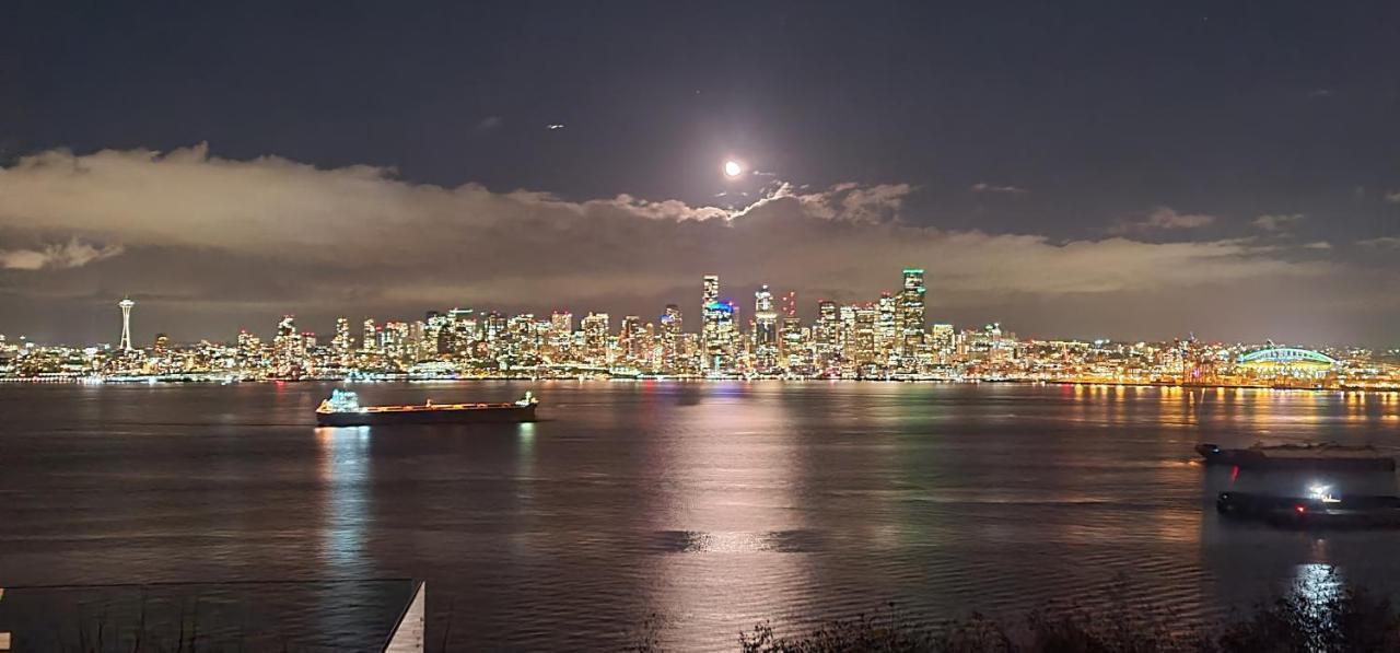 180 Degree, Unobstructed Bluff View! Lägenhet Seattle Exteriör bild