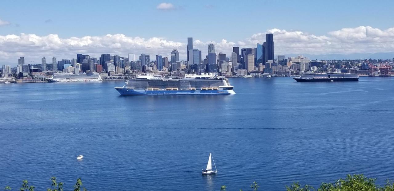 180 Degree, Unobstructed Bluff View! Lägenhet Seattle Exteriör bild