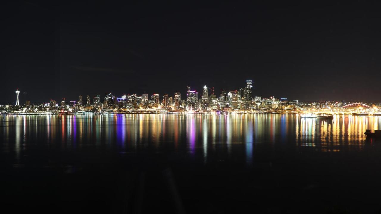 180 Degree, Unobstructed Bluff View! Lägenhet Seattle Exteriör bild